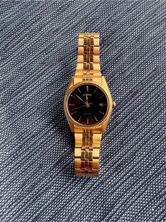 Other - Vintage Seiko Day-Date Quartz (Ref. 7N43-8111) – Gold Tone / Black Dial